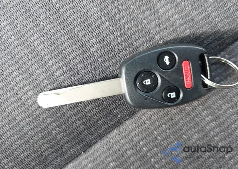 2005 Honda Accord 2.4 Lx from USA, damaged, VIN 3HGCM564X5G703005